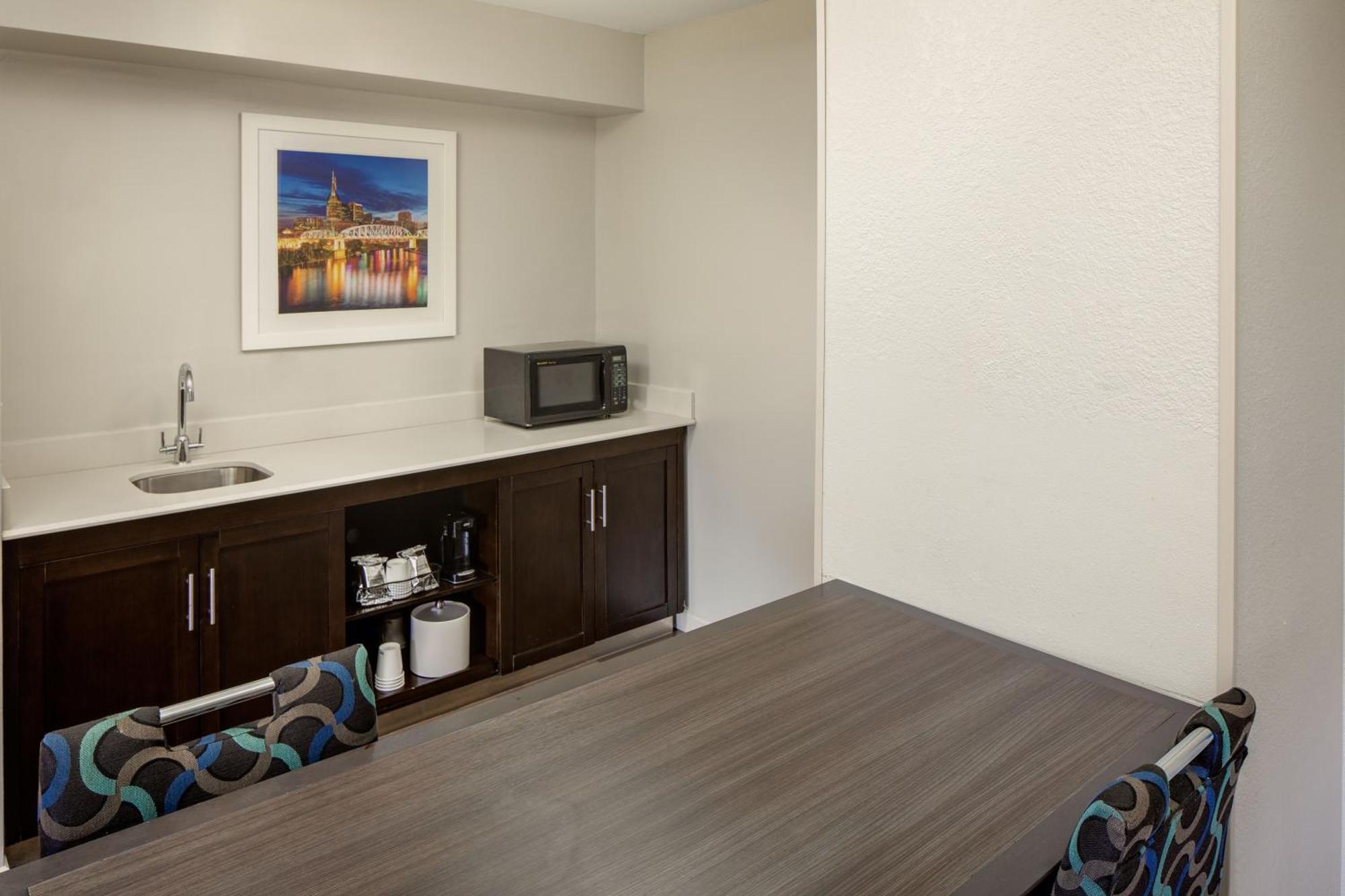 Hampton Inn&Suites Nashville-Airport Eksteriør billede