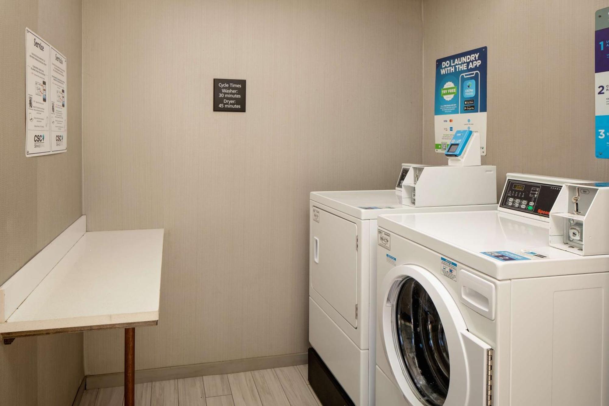 Hampton Inn&Suites Nashville-Airport Eksteriør billede