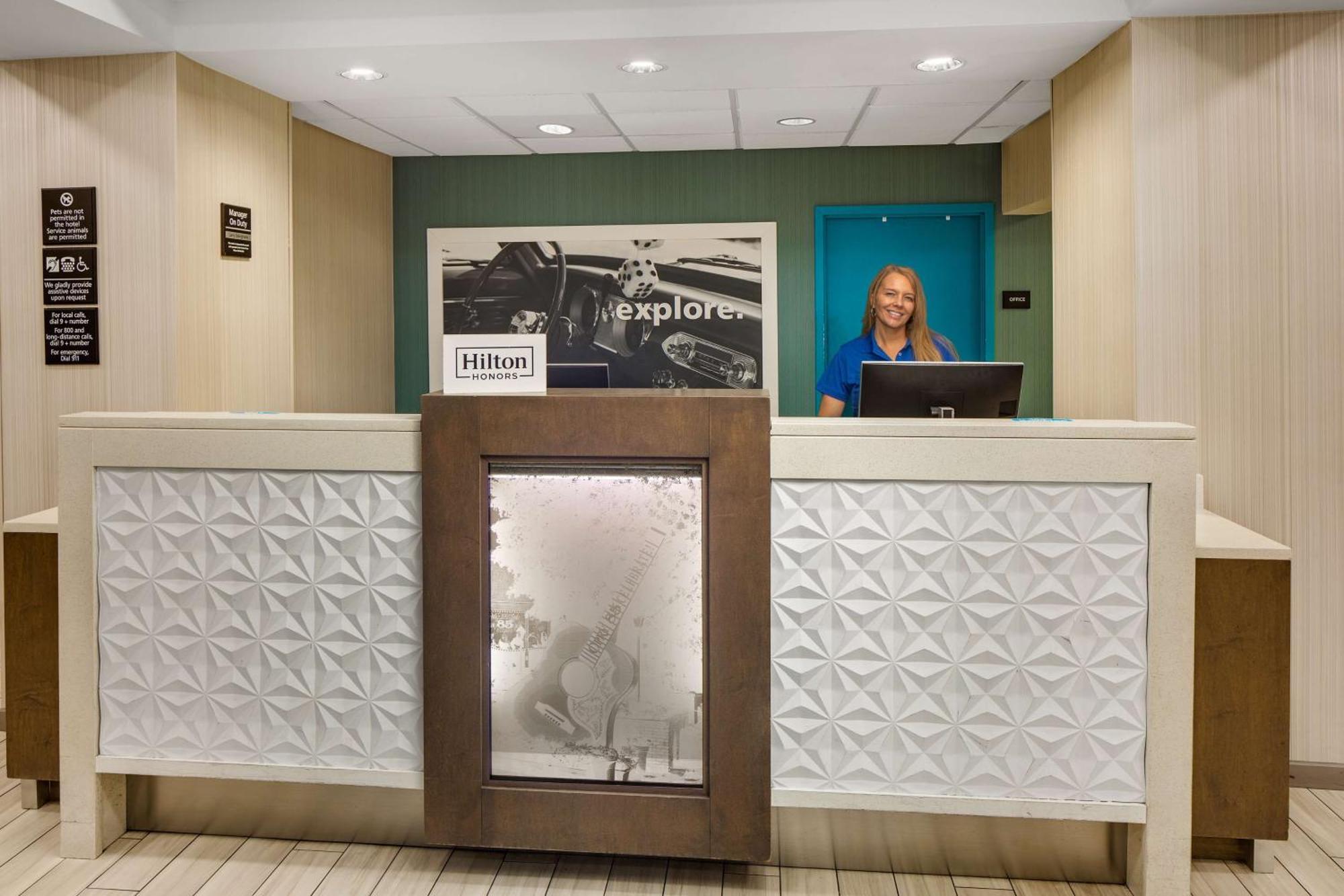 Hampton Inn&Suites Nashville-Airport Eksteriør billede